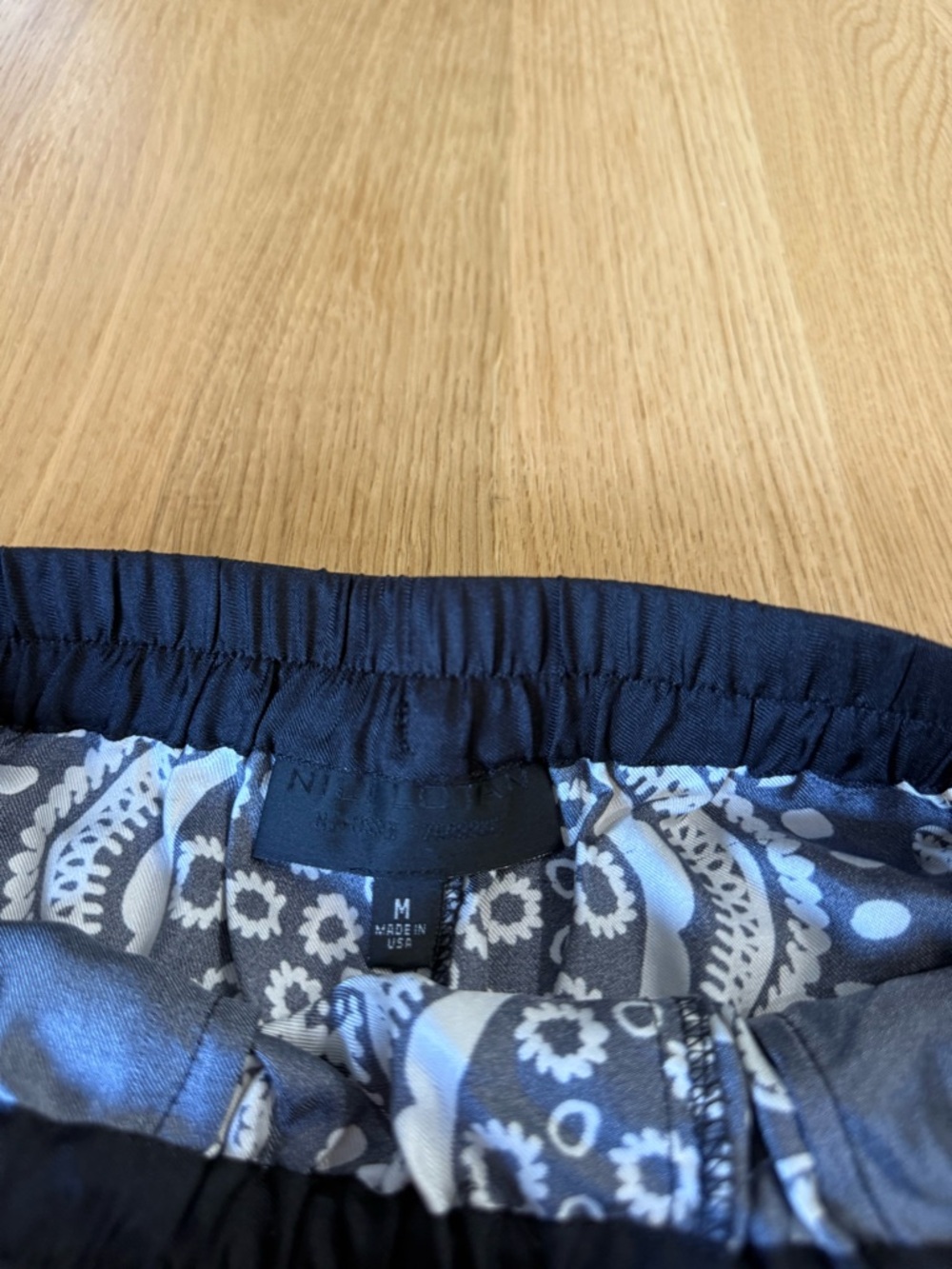 Nili Lotan Black & White Paisley Women’s Shorts - Picture 4 of 4